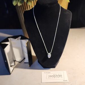 Swavorski Pendant On Silver Necklace And Jewlery Box. NIB